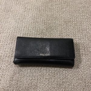 Henri Bendel Wallet